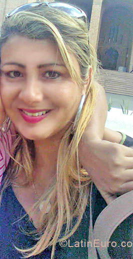 Date this attractive Brazil girl Joana from Lorena BR4235
