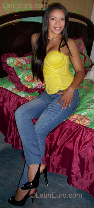 Date this tall Dominican Republic girl Mariany from Santiago DO6224