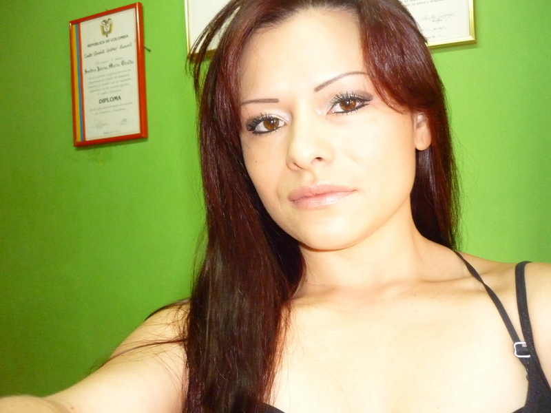 Date this foxy Colombia girl Lorena from Manizales CO5799
