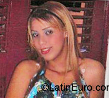 Date this foxy Dominican Republic girl Yoselin from Salcedo DO5829