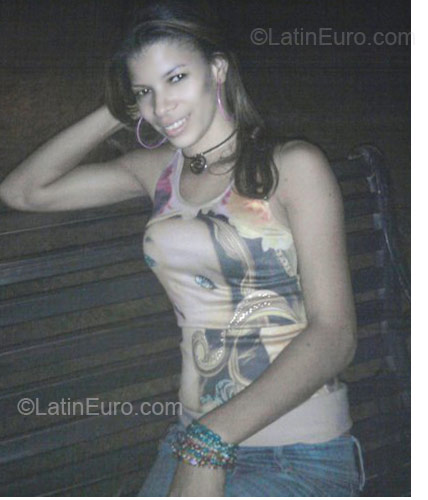 Date this charming Dominican Republic girl Carolina from La Vega DO5839