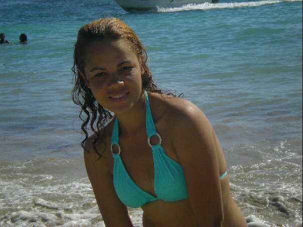 Date this nice looking Dominican Republic girl Yoesmiri veras from Santo Domingo DO5867