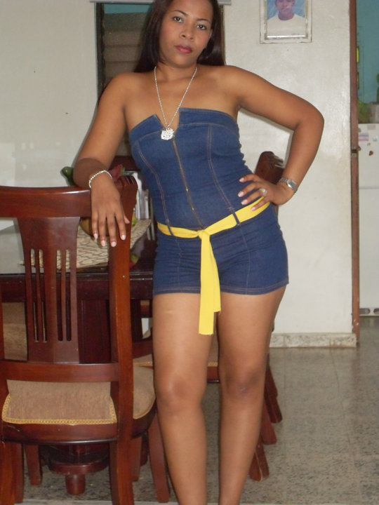 Date this funny Dominican Republic girl Mayra from Santiago DO5903