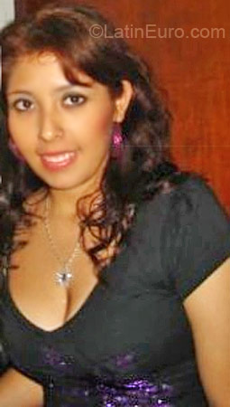 Date this sensual Colombia girl Alexandra from Medellin CO5881