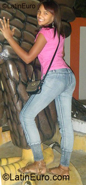 Date this cute Dominican Republic girl Grisel from Santiago DO5925