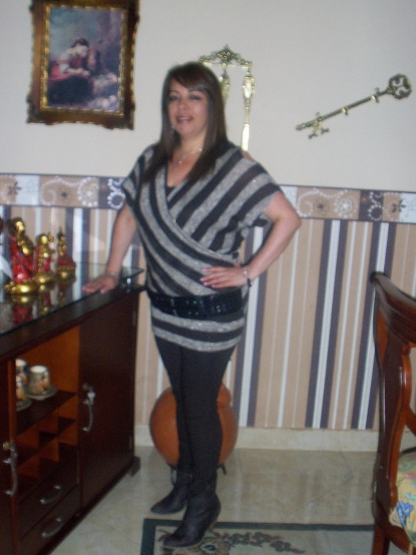 Date this lovely Colombia girl Elvira from Bogota CO5904