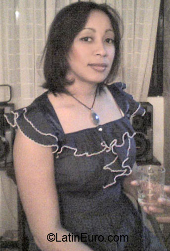 Date this sensual Dominican Republic girl Eli from Santo Domingo DO5957