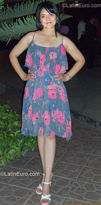 Date this happy Peru girl Gisella from Lima PE407