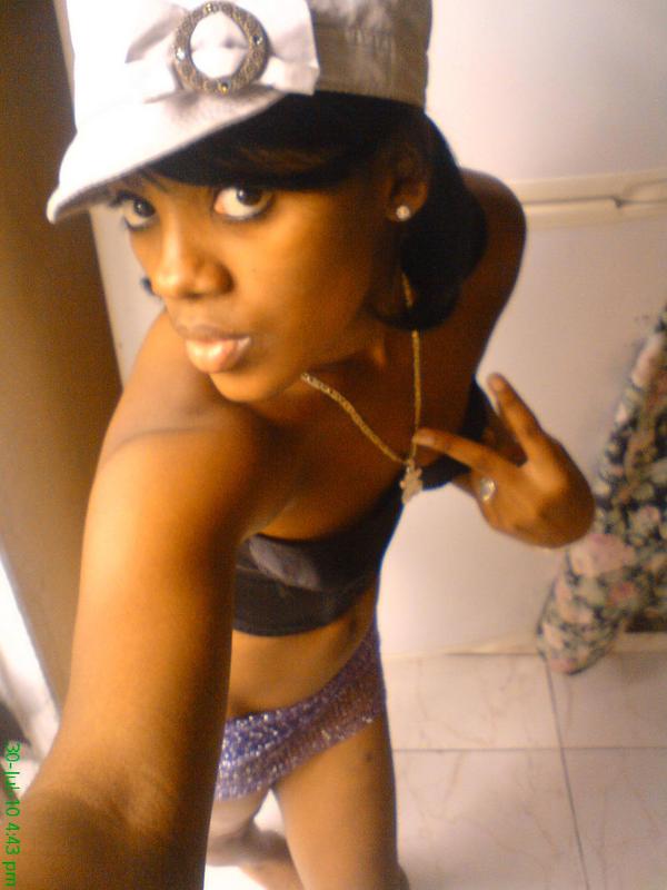 Date this fun Dominican Republic girl Nicauris from Republica Domonicana DO6003