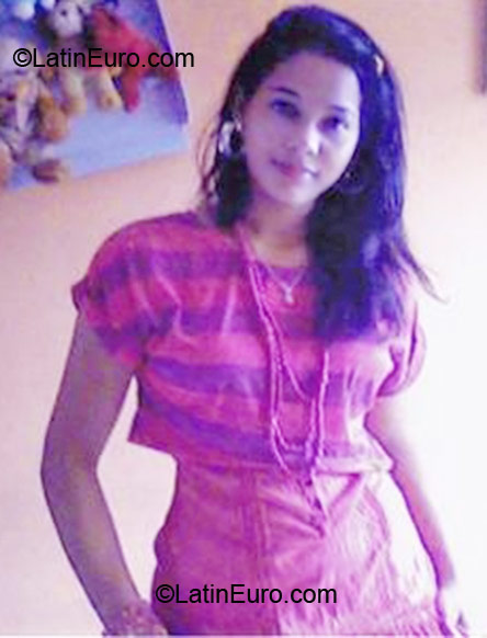Date this fun Dominican Republic girl Marlene from Santiago DO6004
