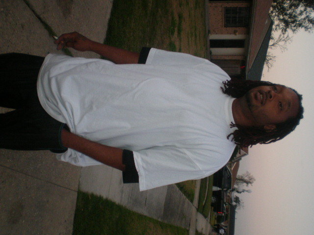 Date this hard body United States man Lo from New Orleans US8603