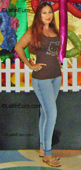 Date this tall Colombia girl Gina from Barranquilla CO6023