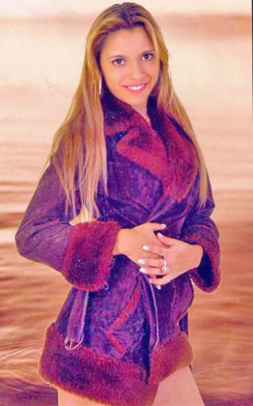 Date this exotic Colombia girl Lina from Medellin CO6062