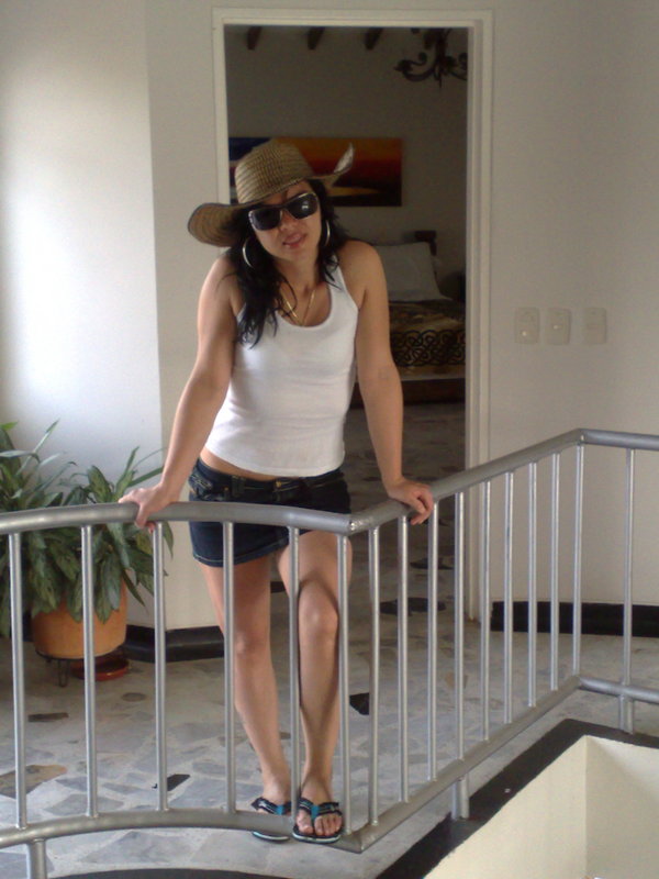 Date this hot Colombia girl Mafe12 from Manizales CO6066