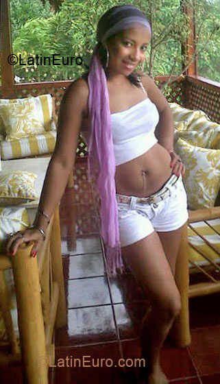 Date this sultry Dominican Republic girl Yudiria belliar from Dajabon DO6649