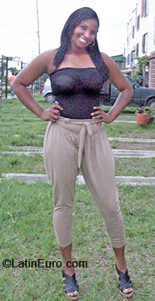 Date this fun Colombia girl Paola from Cali CO6086