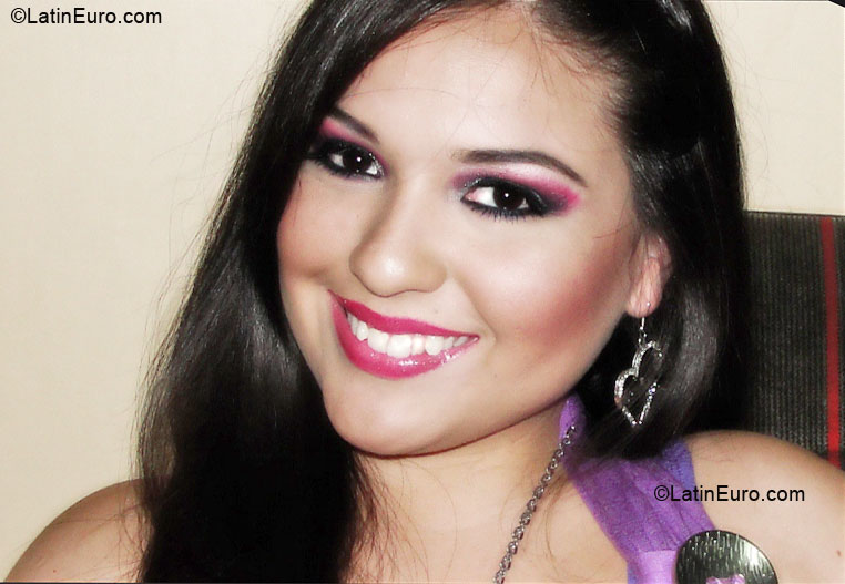 Date this charming Bolivia girl Susy Rivero from montero BO8