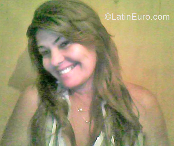 Date this sultry Brazil girl Rosa40 from Rio De Janeiro BR4448