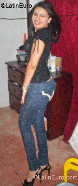Date this funny Dominican Republic girl Jacimary from Santiago DO6477