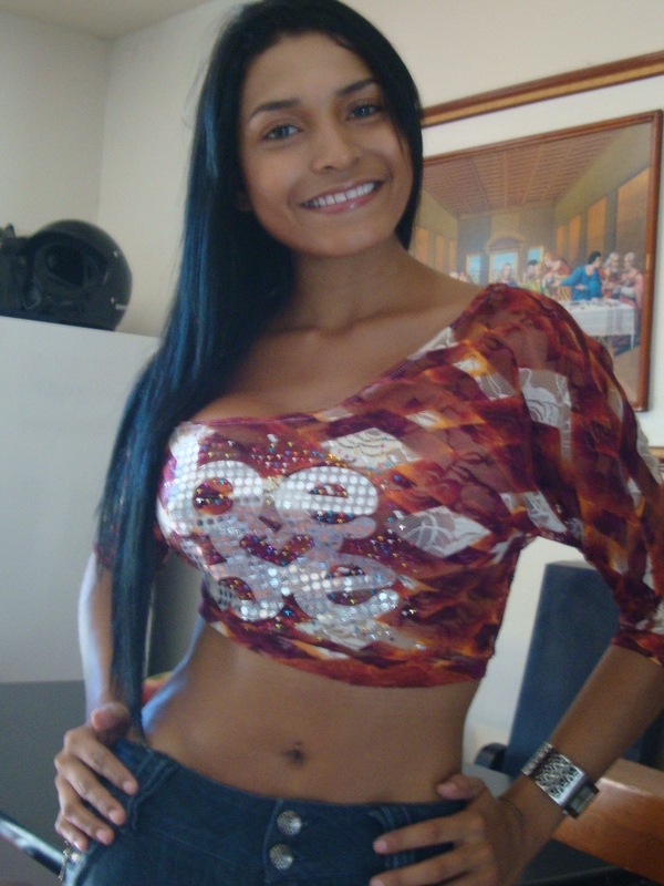 Date this good-looking Colombia girl Jessica from Cali CO6213