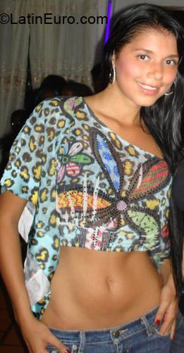 Date this voluptuous Colombia girl Pao Garcia from Cali CO6221