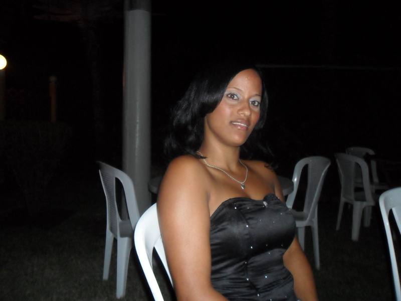 Date this lovely Dominican Republic girl Carla michel from Santo Domingo DO6516