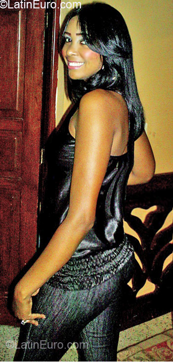 Date this lovely Dominican Republic girl Yara from Santiago DO6547