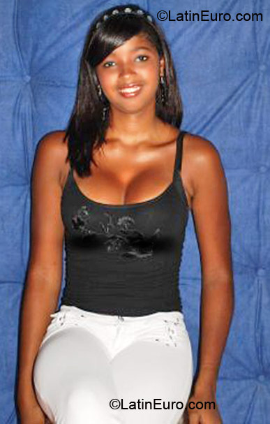 Date this fun Dominican Republic girl Jenniffer ramos from La Vega DO6585
