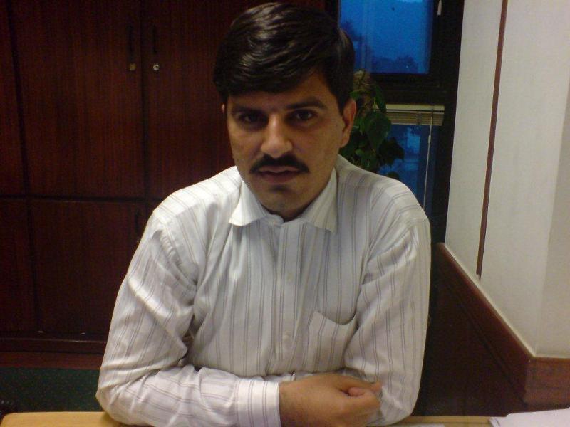Date this passionate Pakistan man MUBASHIR from Islamabad PK24