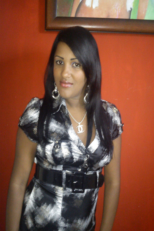 Date this athletic Dominican Republic girl Magdalena from Santiago DO6701