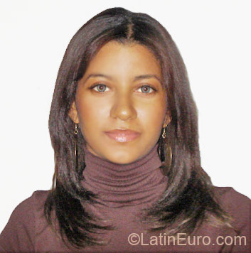 Date this sultry Dominican Republic girl Candy from Santo Domingo DO6704