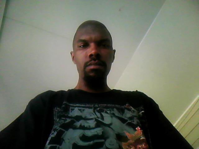 Date this cute United States man Kenyatta from Raleigh US9026