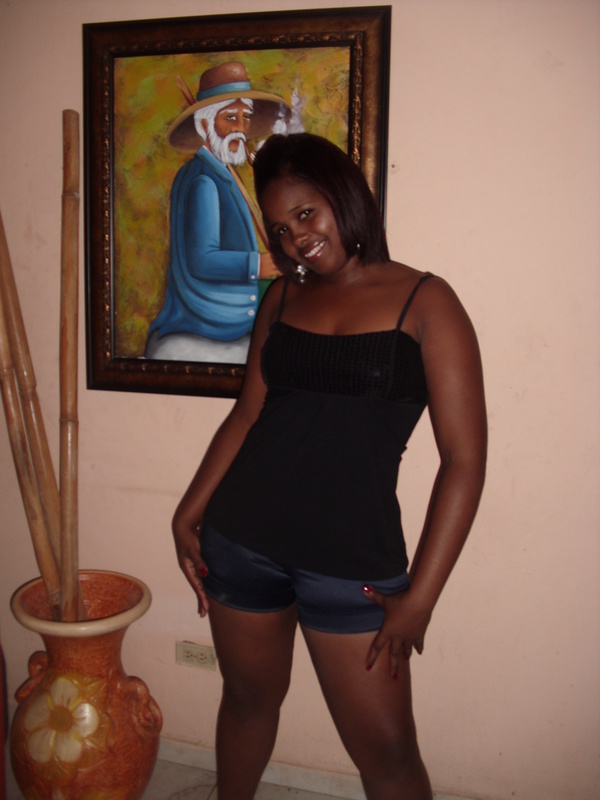 Date this fun Dominican Republic girl Fabiola from Santo Domingo DO6828