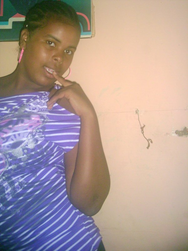 Date this cute Dominican Republic girl Genesis from Santo Domingo DO6834