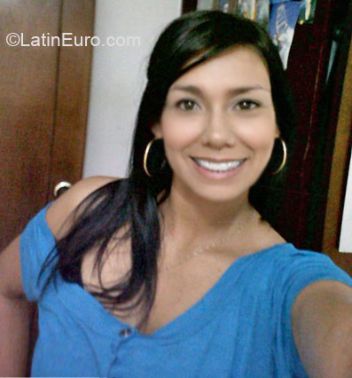 Date this sultry Colombia girl Carolina from Cali CO6481