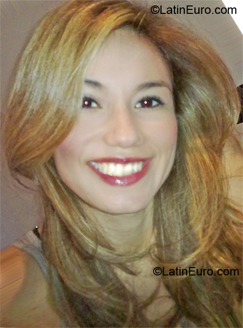 Date this athletic Colombia girl Diana from Bogota CO6541