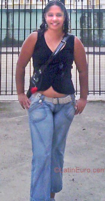 Date this cute Brazil girl Daniele from Volta Redonda BR4846