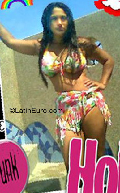 Date this attractive Ecuador girl Yenny from Guayaquil EC81
