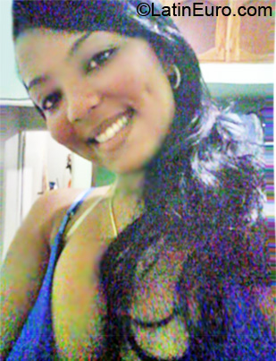 Date this gorgeous Dominican Republic girl Marian from Santo Domingo DO7065