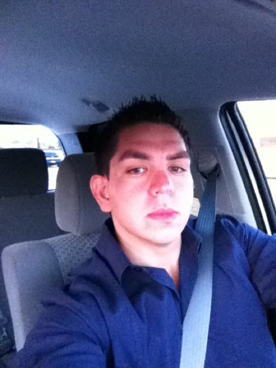 Date this delightful United States man Adrian from Houston US9261