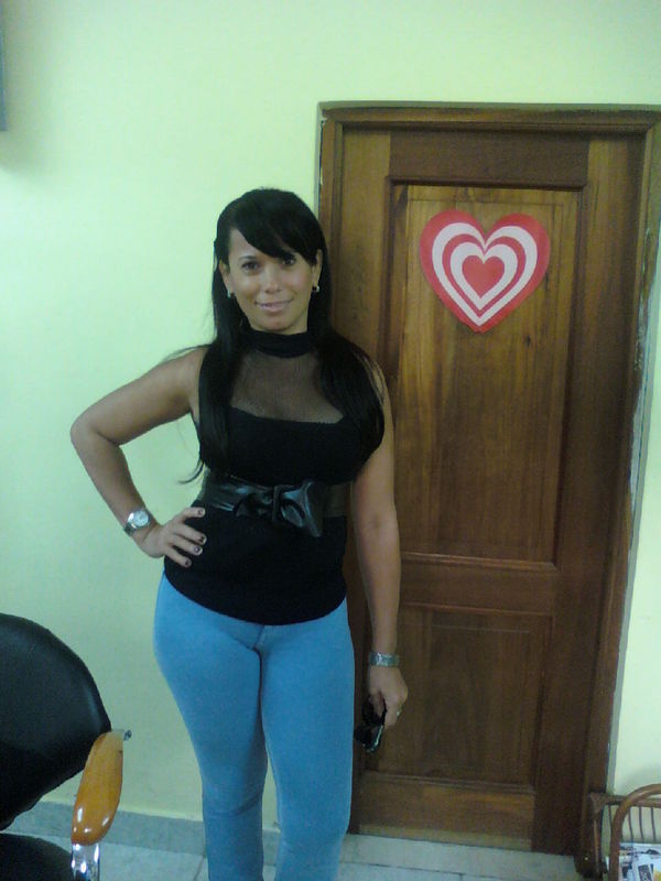 Date this funny Dominican Republic girl Maria yesenia from Dominican Republic DO7071