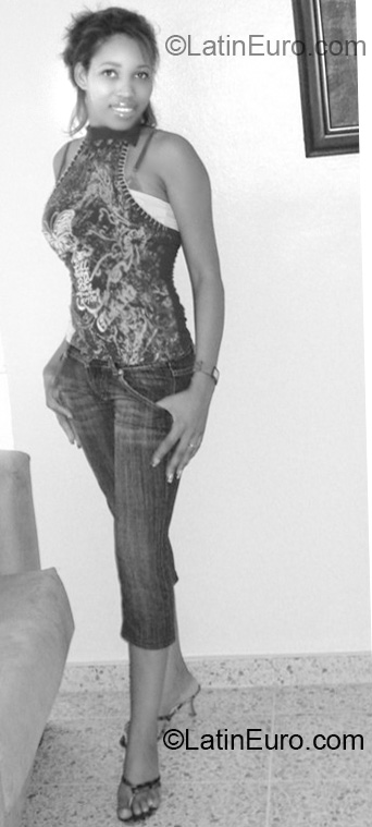 Date this young Dominican Republic girl Jacqueline from Hato Mayor DO7724