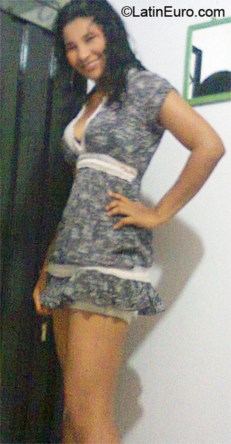 Date this foxy Colombia girl Angie from Bogota CO6657