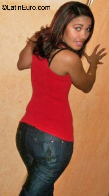 Date this funny Dominican Republic girl Masiel from Nagua DO7120