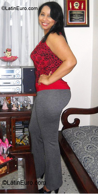 Date this nice looking Dominican Republic girl Espaol from Mao DO7229