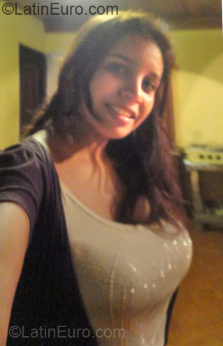 Date this fun Ecuador girl Diana Paola from Bahia De Caraquez EC94