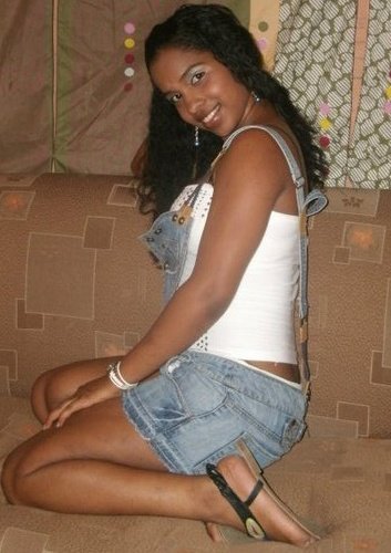 Date this exotic Dominican Republic girl Cristal melende from San Juan De La Maguana DO7204