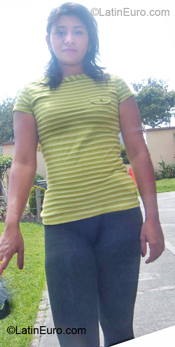 Date this exotic Colombia girl Adriana from Bogota CO6743