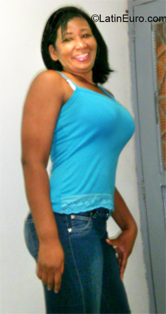 Date this passionate Colombia girl Alexandra from Palmira CO6759