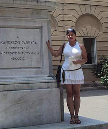 Date this happy Colombia girl Paola Andrea from Bogota CO6803